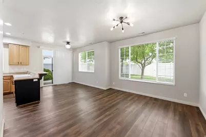 674 Canterbury Ln, North Salt Lake, UT 84054 - Photo 13