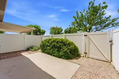 674 Canterbury Ln, North Salt Lake, UT 84054 - Photo 7