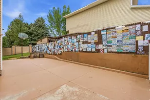 1055 E Castle Rock Rd, Sandy, UT 84094 - Photo 37
