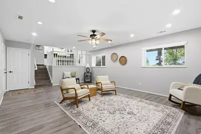 1055 E Castle Rock Rd, Sandy, UT 84094 - Photo 19