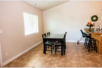 845 W 400 S, Vernal, UT 84078 - Photo 9