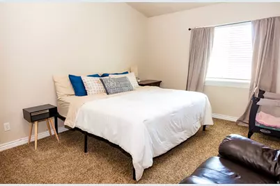 845 W 400 S, Vernal, UT 84078 - Photo 21