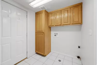 5645 S Highland Park Ct, Holladay, UT 84121 - Photo 23