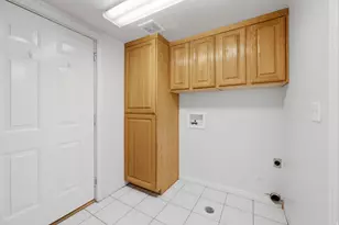 5645 S Highland Park Ct, Holladay, UT 84121 - Photo 23