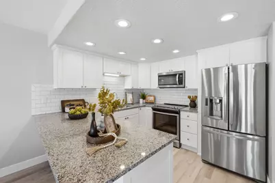5645 S Highland Park Ct, Holladay, UT 84121 - Photo 11