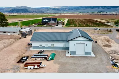 373 N Main St, Central Valley, UT 84754 - Photo 9