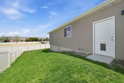 2303 E Tumbleweed Rd, Eagle Mountain, UT 84005 - Photo 37