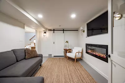 2115 S Wyoming St E, Salt Lake City, UT 84109 - Photo 23