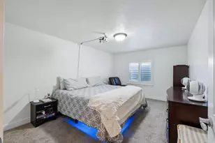 967 W Yamada Ct S, Syracuse, UT 84075 - Photo 29