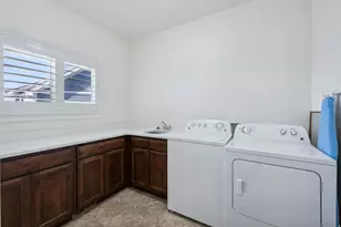 967 W Yamada Ct S, Syracuse, UT 84075 - Photo 19