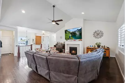 967 W Yamada Ct S, Syracuse, UT 84075 - Photo 5