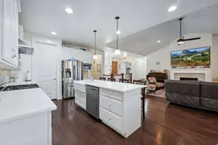 967 W Yamada Ct S, Syracuse, UT 84075 - Photo 9