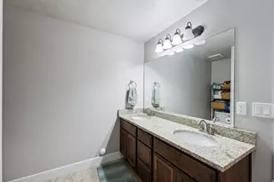 967 W Yamada Ct S, Syracuse, UT 84075 - Photo 35