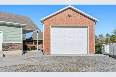 967 W Yamada Ct S, Syracuse, UT 84075 - Photo 37