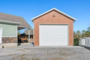 967 W Yamada Ct S, Syracuse, UT 84075 - Photo 37