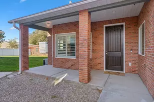 967 W Yamada Ct S, Syracuse, UT 84075 - Photo 43