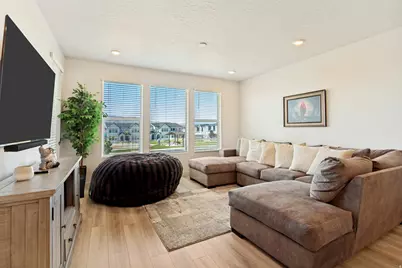 933 W Little Tiger Ct N #555, Saratoga Springs, UT 84045 - Photo 7