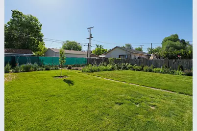 1847 S Lake St E, Salt Lake City, UT 84105 - Photo 25