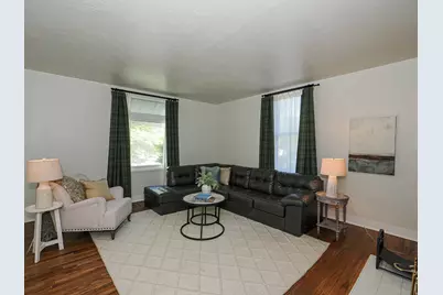 1847 S Lake St E, Salt Lake City, UT 84105 - Photo 9