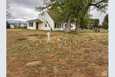 692 S 300 W, Mount Pleasant, UT 84647 - Photo 3