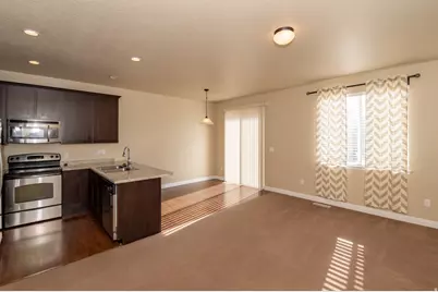 3201 W Desert Lily Dr, Lehi, UT 84043 - Photo 9