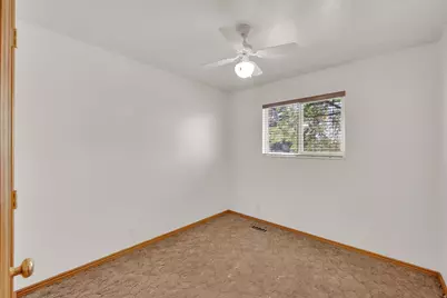 9325 Quail Hollow Cir, Sandy, UT 84093 - Photo 13