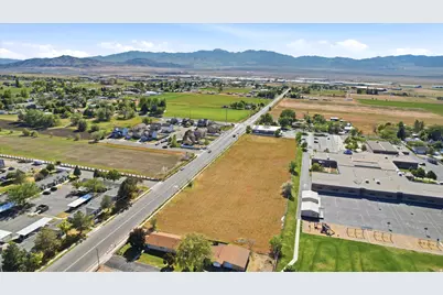 460 W Utah Ave #3, Tooele, UT 84074 - Photo 9