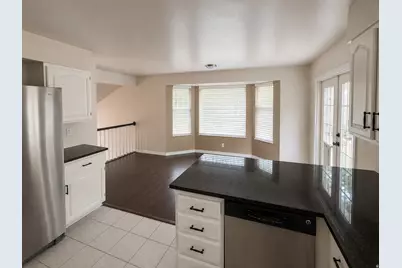 1682 E Sunrise Meadow Dr, Sandy, UT 84093 - Photo 5