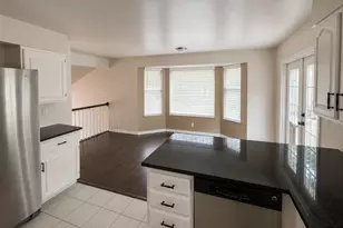 1682 E Sunrise Meadow Dr, Sandy, UT 84093 - Photo 5