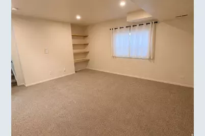 1682 E Sunrise Meadow Dr, Sandy, UT 84093 - Photo 23