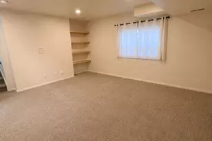 1682 E Sunrise Meadow Dr, Sandy, UT 84093 - Photo 23