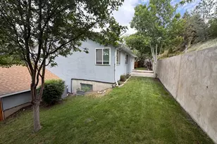 1682 E Sunrise Meadow Dr, Sandy, UT 84093 - Photo 33