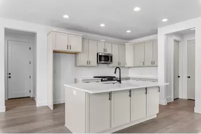 3803 W 2350 N, Clinton, UT 84015 - Photo 13