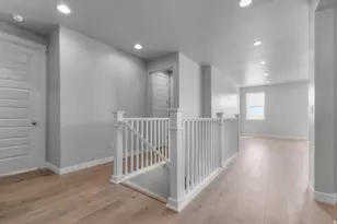 2254 N Hooded Crane Dr, Clinton, UT 84015 - Photo 7