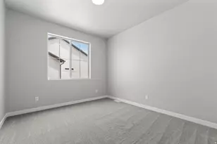 2254 N Hooded Crane Dr, Clinton, UT 84015 - Photo 17