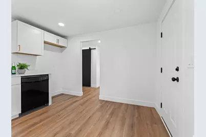 5245 S 900 E, Murray, UT 84117 - Photo 11