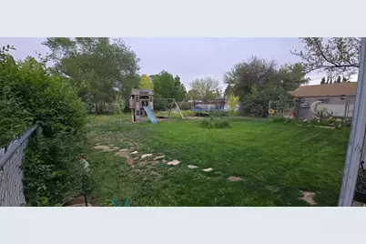 492 N 500 E, Roosevelt, UT 84066 - Photo 3