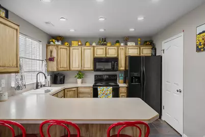 1032 Sara Ln, Ogden, UT 84404 - Photo 11