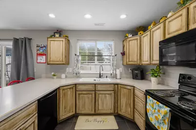 1032 Sara Ln, Ogden, UT 84404 - Photo 7