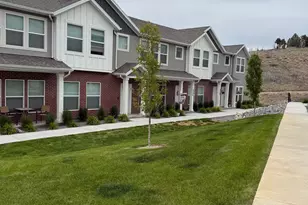2784 E Fostoria Aly N, Eagle Mountain, UT 84005 - Photo 21
