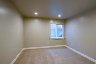 1739 E Holladay Hill Ln N, Holladay, UT 84124 - Photo 25