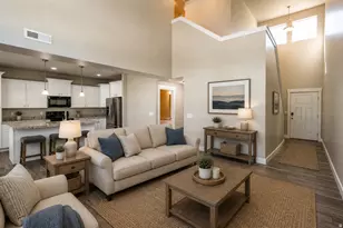 1739 E Holladay Hill Ln N, Holladay, UT 84124 - Photo 3