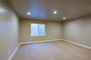 1739 E Holladay Hill Ln S, Holladay, UT 84124 - Photo 27