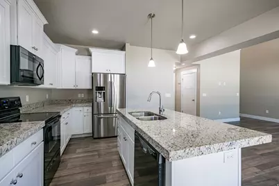 1739 E Holladay Hill Ln N, Holladay, UT 84124 - Photo 9