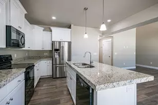 1739 E Holladay Hill Ln N, Holladay, UT 84124 - Photo 9