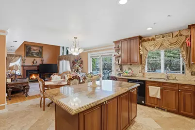 15139 S Holly Grove Ct E, Draper, UT 84020 - Photo 13