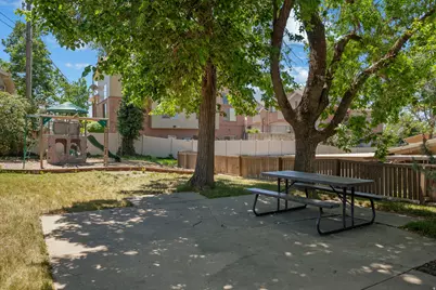 337 E Peach Ln S, Bountiful, UT 84010 - Photo 25