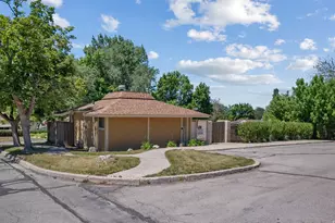 337 E Peach Ln S, Bountiful, UT 84010 - Photo 23