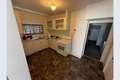 849 W 300 N, Salt Lake City, UT 84116 - Photo 13