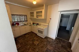 849 W 300 N, Salt Lake City, UT 84116 - Photo 13